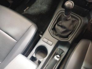 Toyota Hilux 2.4 GD-6 RB SRS/C - Image 10
