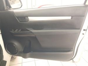 Toyota Hilux 2.4 GD-6 RB SRS/C - Image 24