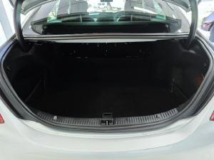 Mercedes-Benz C-Class C200 - Image 11