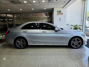 Mercedes-Benz C-Class C200 - Image 12