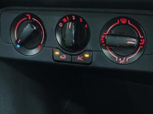 Volkswagen Polo Vivo hatch 1.4 Trendline - Image 23