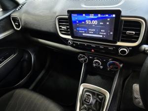 Hyundai Venue 1.0T Motion - Image 21
