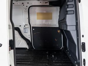 Volkswagen Caddy Maxi Cargo 2.0TDI panel van - Image 12