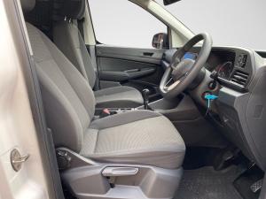 Volkswagen Caddy Maxi Cargo 2.0TDI panel van - Image 12