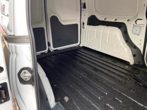 Volkswagen Caddy Maxi Cargo 2.0TDI panel van - Image 13