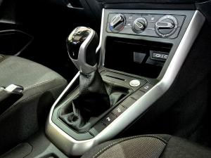 Volkswagen Polo hatch 1.0TSI Life manual - Image 18