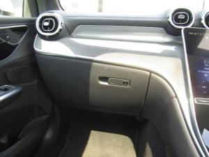 Mercedes-Benz GLC 220D 4MATIC - Image 3