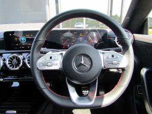 Mercedes-Benz CLA 200 Progressive automatic - Image 11
