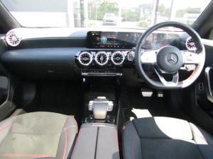 Mercedes-Benz CLA 200 Progressive automatic - Image 9