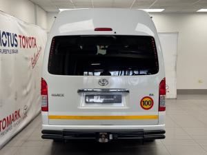 Toyota Hiace 2.5D-4D bus 14-seater GL - Image 5