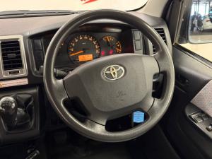 Toyota Hiace 2.5D-4D bus 14-seater GL - Image 8