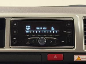 Toyota Hiace 2.5D-4D bus 14-seater GL - Image 10