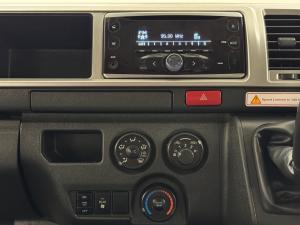 Toyota Hiace 2.5D-4D bus 14-seater GL - Image 11