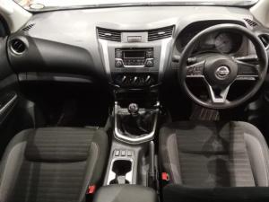 Nissan Navara 2.5DDTi double cab SE auto - Image 8