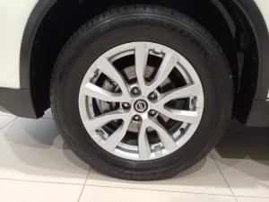 Nissan X-Trail 2.5 4x4 Acenta Tech - Image 10
