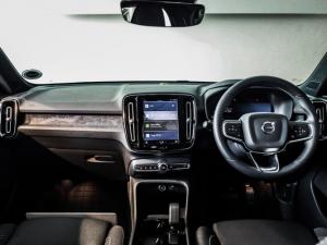Volvo XC40 Recharge Single Motor Plus - Image 14