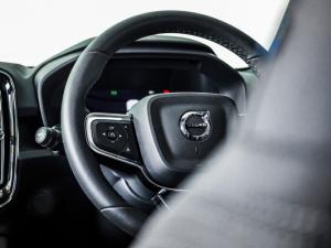 Volvo XC40 Recharge Single Motor Plus - Image 18