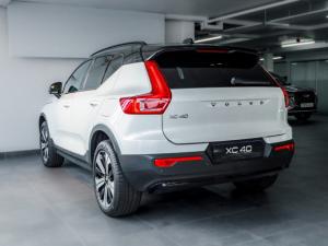 Volvo XC40 Recharge Single Motor Plus - Image 3