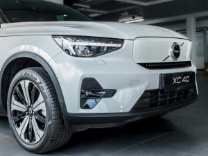 Volvo XC40 Recharge Single Motor Plus - Image 7