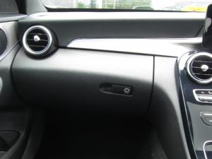 Mercedes-Benz C200 automatic - Image 5