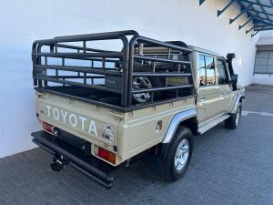 Toyota Land Cruiser 79 4.5D-4D V8 double cab LX - Image 2