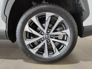 Toyota Corolla Cross 1.8 Hybrid XR - Image 17