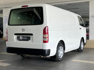 Toyota Quantum 2.5D-4D panel van - Image 2