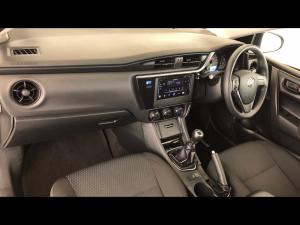 Toyota Corolla Quest 1.8 Plus manual - Image 9