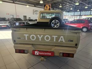 Toyota Land Cruiser 79 4.5D-4D V8 single cab LX - Image 6