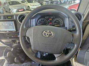 Toyota Land Cruiser 79 4.5D-4D V8 single cab LX - Image 10