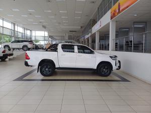 Toyota Hilux 2.4GD-6 double cab Raider manual - Image 4