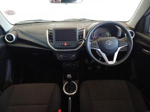 Toyota Vitz 1.0 XR manual - Image 6