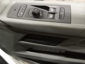 Volkswagen Transporter 2.0TDI Kombi SWB Trendline auto - Image 9
