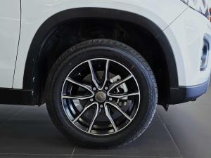 Suzuki Vitara Brezza 1.5 GL - Image 16