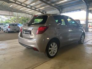 Toyota Yaris 1.3 - Image 2