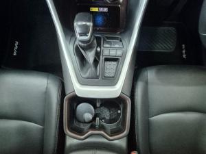 Toyota RAV4 2.0 VX - Image 13