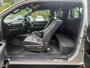 Toyota Hilux 2.8GD-6 Xtra cab 4x4 Legend auto - Image 19