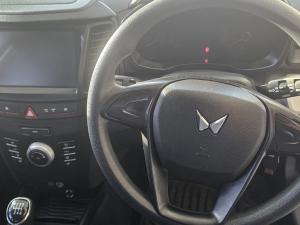 Mahindra XUV300 1.2T SE - Image 8