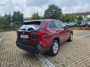 Toyota RAV4 2.0 GX CVT - Image 2
