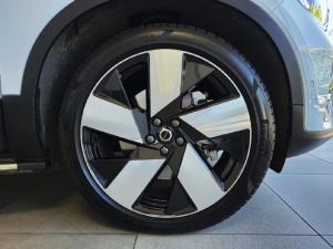 Volvo XC40 Recharge Twin Motor Ultimate - Image 13
