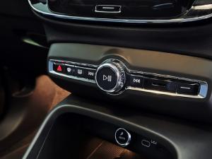 Volvo XC40 Recharge Twin Motor Ultimate - Image 21