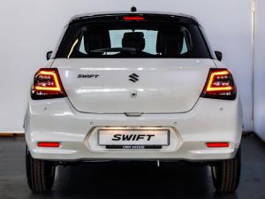 Suzuki Swift 1.2 GLX manual - Image 6