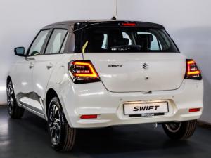 Suzuki Swift 1.2 GLX manual - Image 7