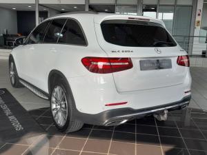 Mercedes-Benz GLC GLC220d 4Matic AMG Line - Image 5