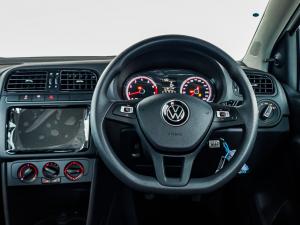 Volkswagen Polo Vivo hatch 1.4 Life - Image 13
