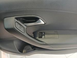 Volkswagen Polo Vivo hatch 1.4 - Image 14