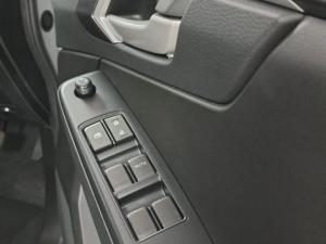 Isuzu D-Max 1.9TD double cab LS auto - Image 12