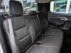 Isuzu D-Max 1.9TD double cab LS auto - Image 17