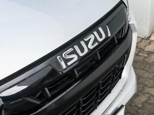 Isuzu D-Max 1.9TD double cab LS auto - Image 5