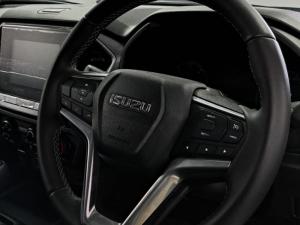 Isuzu D-Max 1.9TD double cab LS auto - Image 9